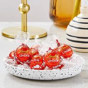 Amazon.ca Deal of the Day: Up to 25% Off Lindt Chocolate Gift Sets